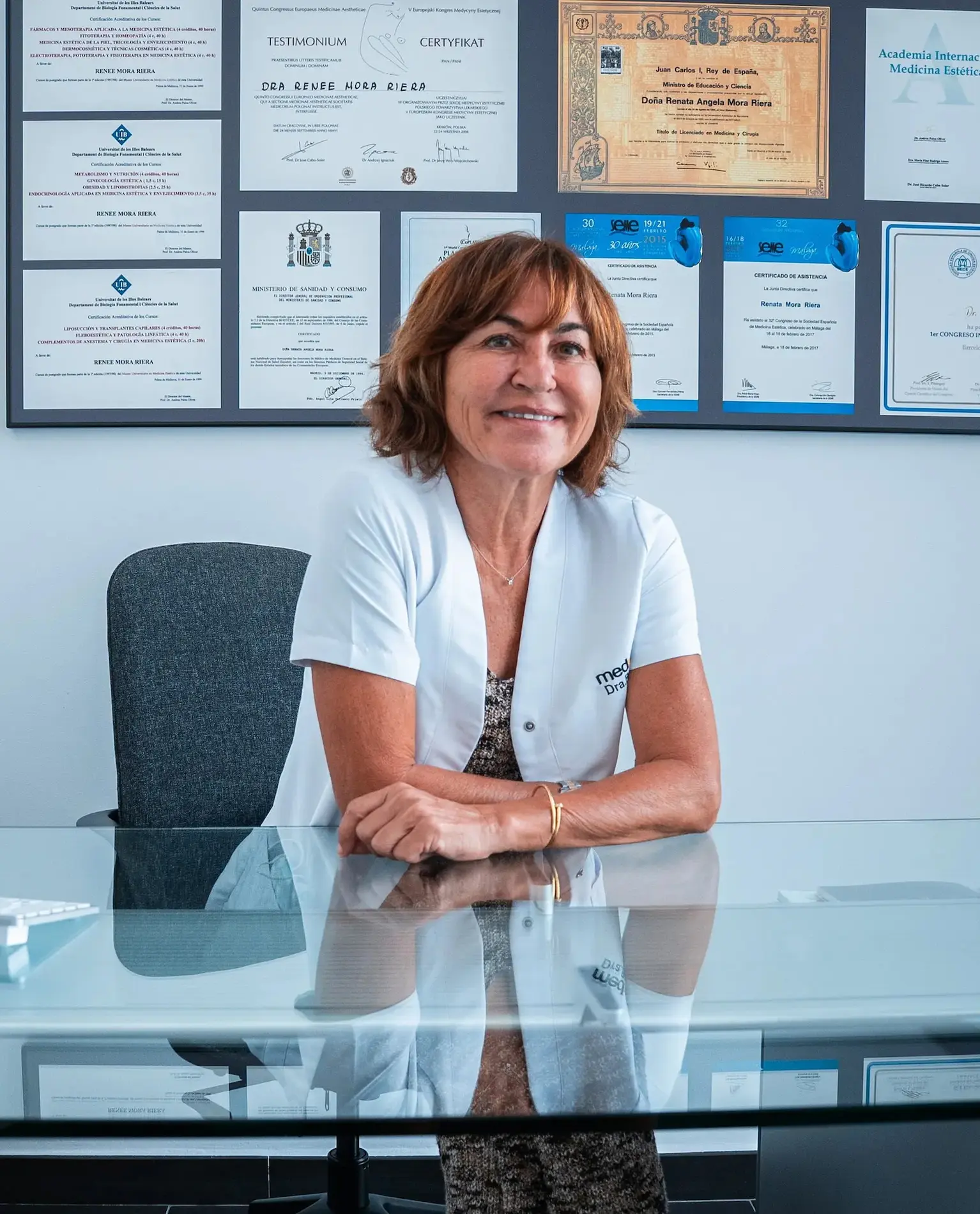 Doctora René Mora Especialista en medicina Estética
